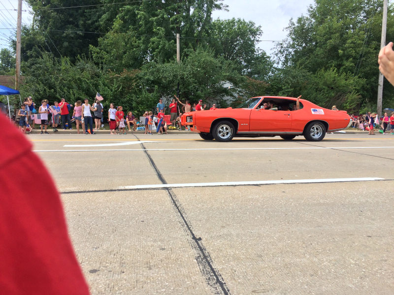 Illustration for article titled Independence Day Parade - the cars